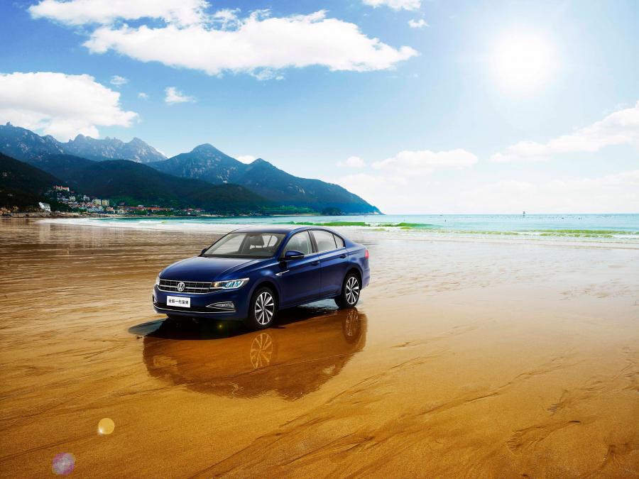  Volkswagen Bora 2018 года  (CN) (фото 7 из 17)